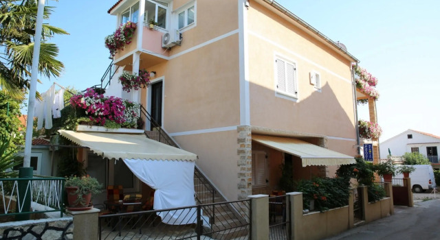 Zdenka - Cosy Apartments for 2-3 Person - A1B