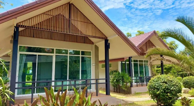 Двухместный номер Standard с балконом Evergreen Koh Chang Resort