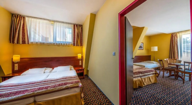 Люкс с 2 комнатами Hotel Kapitany Wellness