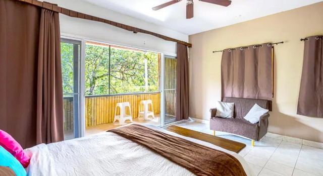 Семейный люкс Downtown Suites