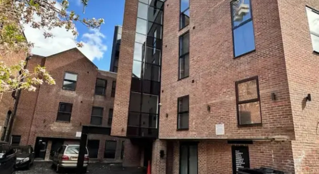 Leeds City Center - 1 Bed - Baby Friendly, Забронировать Отель Отели Англии 3 звезды, 3*