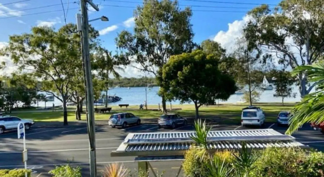 Коттедж с 2 комнатами с видом на реку Noosa Village River Resort