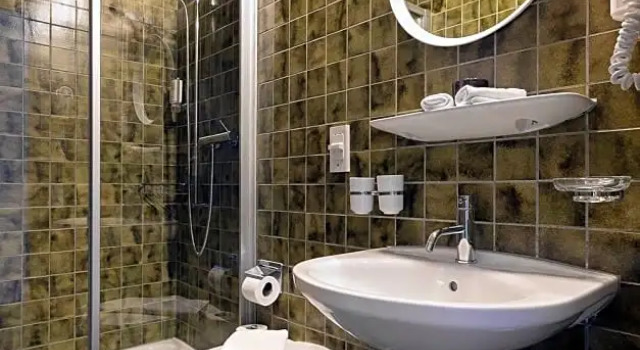Одноместный номер Standard с балконом и с красивым видом из окна Hotel Croce Federale