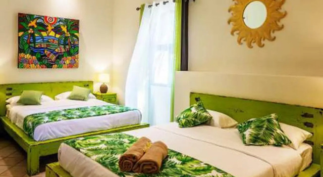 Hacienda Plaza, Rezervovat Hotel Hotely v Pereybere s bazénem, Bazén