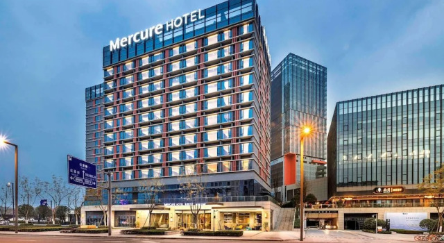 Mercure Chengdu Exhibition Center, Boek Hotel Hotels in Chengdu met parkeren, Parkeren