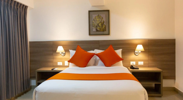 Люкс Howard Johnson by Wyndham Lima Miraflores Art House