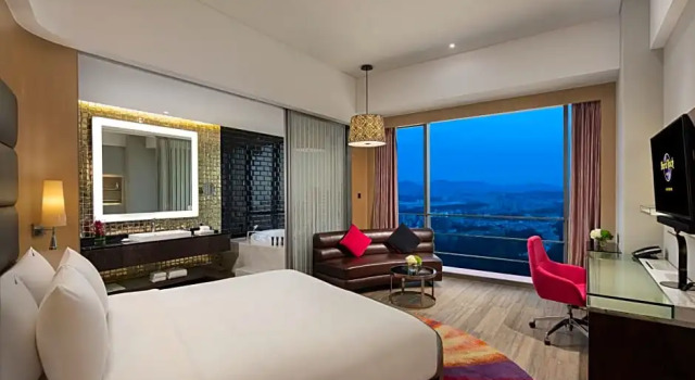 Номер Deluxe Отель Hard Rock Hotel Shenzhen