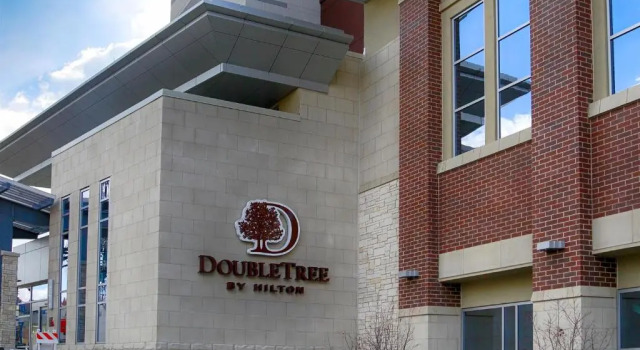 Четырёхместный номер Standard DoubleTree by Hilton Lawrenceburg
