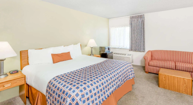 Двухместный люкс c 1 комнатой Sleep Inn Champaign North - Urbana