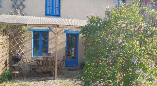 Коттедж c 1 комнатой Domaine de la Tarais