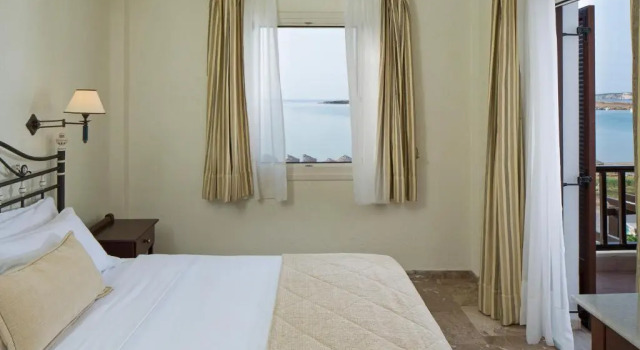 Двухместный номер Superior Contaratos Beach Hotel