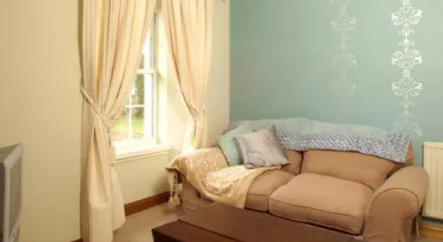 Adniston Manor, Забронировать Отель Транент 