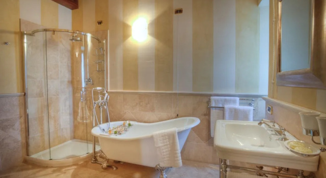 Номер Superior с балконом и с видом на бассейн Relais La Colombara
