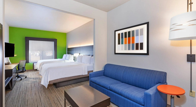 Четырёхместный люкс Holiday Inn Express Guymon by IHG