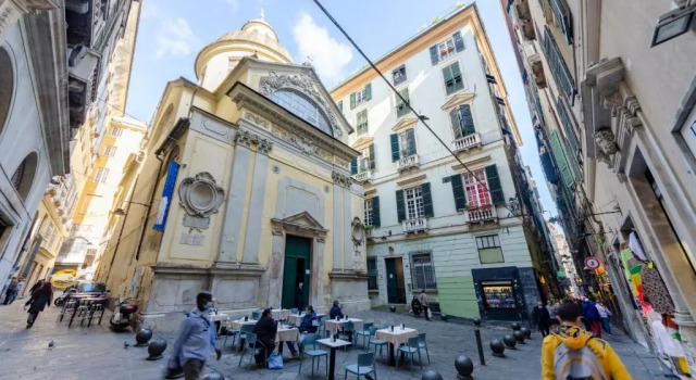 ALTIDO Artistic Flat for 7 in Genoa Historic Centre