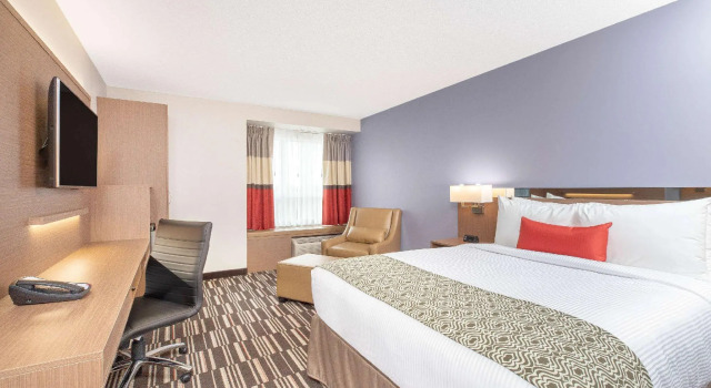 Номер Microtel Inn & Suites by Wyndham Fort McMurray
