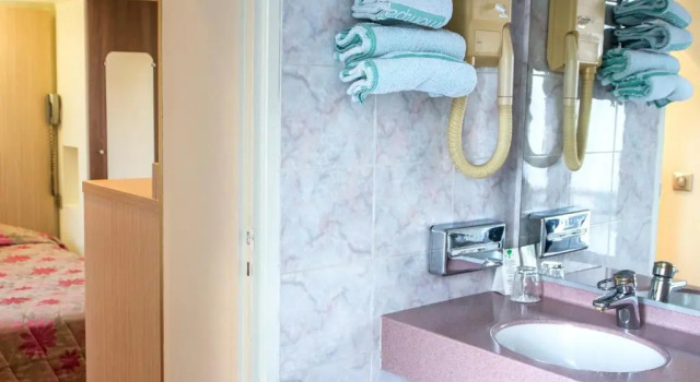 Одноместный номер Comfort Hotel Terminus Montparnasse
