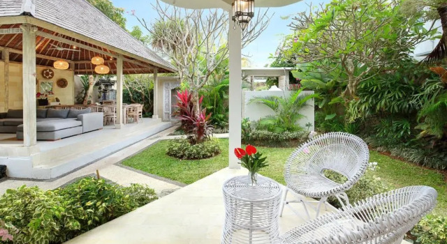 Вилла Adinda Balangan Beach Villa