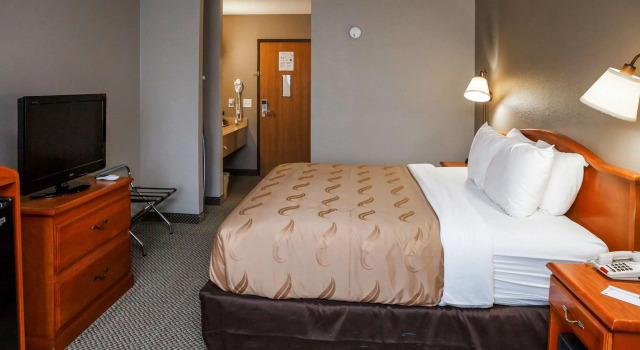 Двухместный номер Standard Quality Inn Burlington near Hwy 34