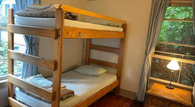 Номер Standard Northwest Portland Hostel