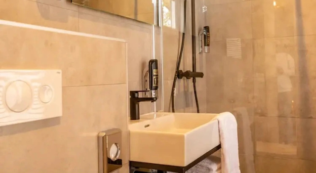 Camera Superior Hotel Bom
