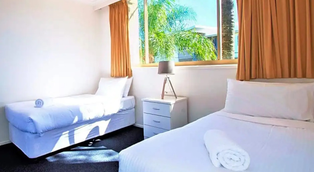 Апартаменты Deluxe Sandcastles On Currumbin Beachfront, Gold Coast