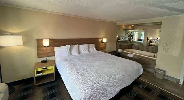 Days-Inn by Wyndham Liverpool-Syracuse, 预订 酒店 锡拉丘兹 Finger Lakes