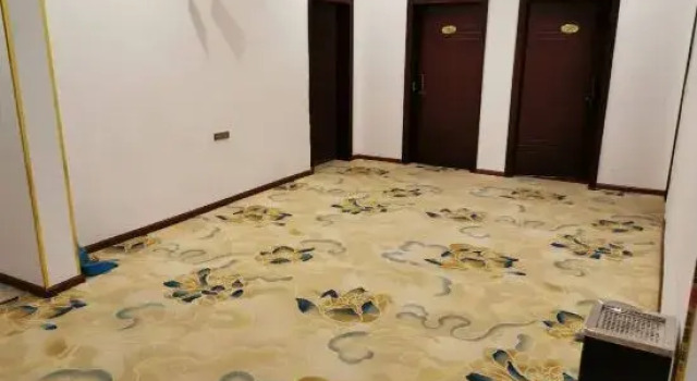 Luodian Chuncheng Hotel, Prenota Hotel Luodian Guizhou