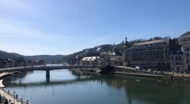 Номер Deluxe LInattendu "sur la croisette" Dinant centre