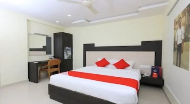 FabHotel Cinemascope Palavakkam, Забронировать Отель Отели штата Тамилнада с бассейном, Бассейн