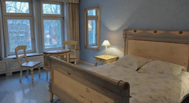 Номер Premium Imperial Hotel Amsterdam