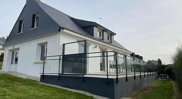 Holiday Home in France With Sea View Terrace, Rezerwuj Hotel  