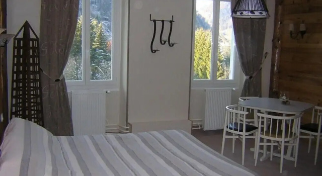 Joly Saint Sauveur, Boek Hotel Hotels in Franche-Comte met ontbijt, Ontbijt