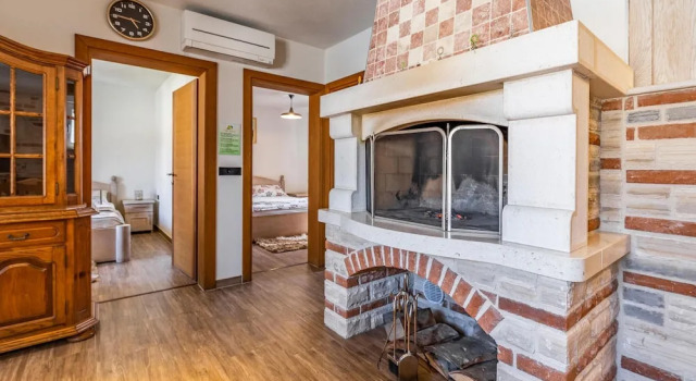 Awesome Home In Medulin With Sauna, Забронировать Отель Отели Лижнян с парковкой, Парковка