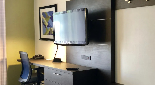 Люкс c 1 комнатой Holiday Inn Express Great Barrington by IHG