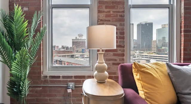 Апартаменты Luxury Luxury Historic Loft with Gym