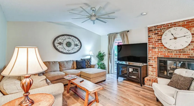 Charming Pinehurst Getaway w/ Golf Course View!, Book Feriehus Pinehurst North Carolina