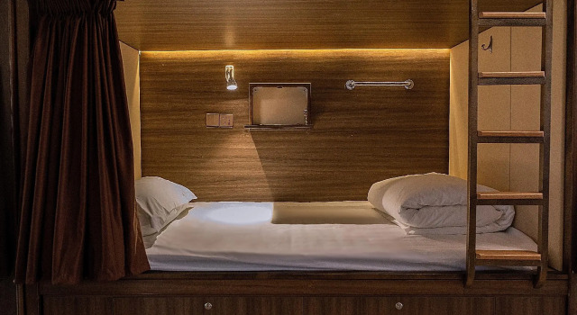 Кровать в общем номере (мужской номер) The Hump Hostel