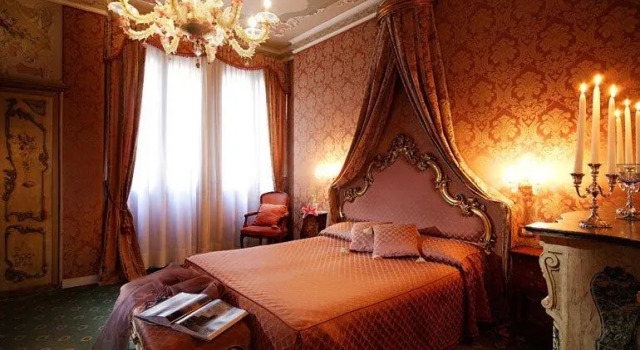 Кровать в общем номере Hotel Antico Doge - a Member of Elizabeth Hotel Group