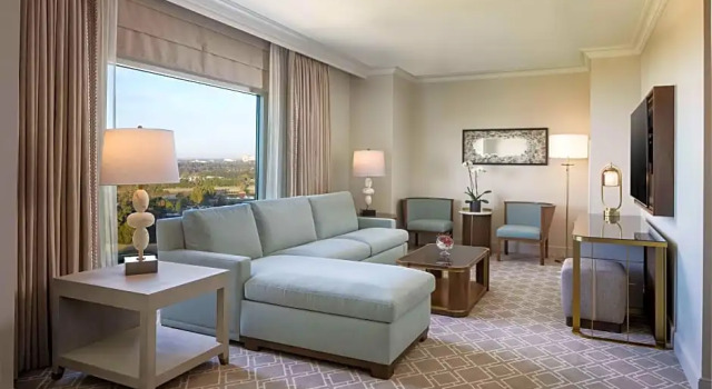 Двухместный люкс Waldorf с балконом Waldorf Astoria Orlando - An Official Walt Disney World Hotel