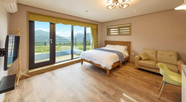 Люкс c 1 комнатой Gyeongpoen Pension
