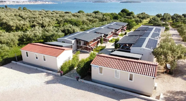Mobile homes Kamp Maslina, Biograd na Moru, Забронировать Отель Биоград-на-Мору Задарская жупания, рядом с Kornati Marina