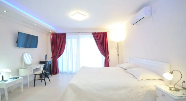 St. George Apartments and Villa with pool, Book Lejlighed Buljarica Budva Riviera