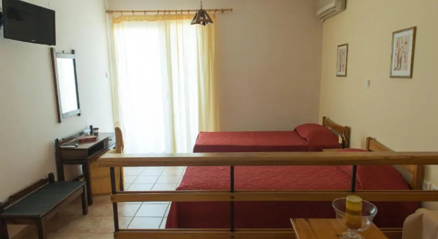 Апартаменты Цокольный этаж Hotel Elena