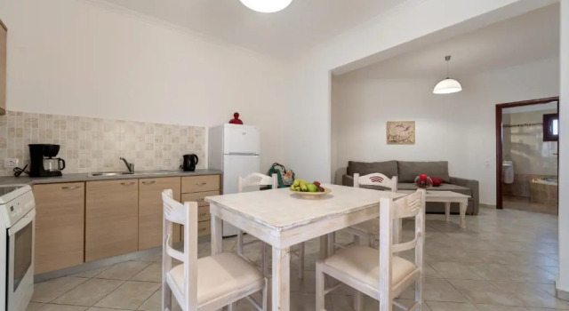 Апартаменты Superior c 1 комнатой с видом на горы Akrotiri Apartments