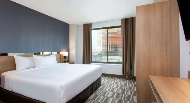Microtel Inn by Wyndham Long Island City