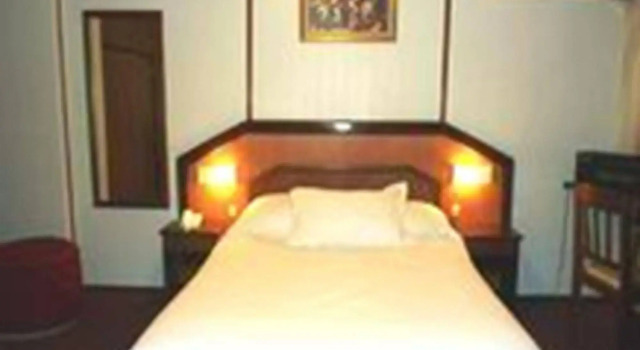 Hotel Continental, Rezervați Hotel Hoteluri în Montevideo cu parcare, aproape de Cagancha Square, Parcare