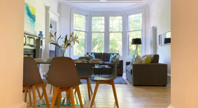 Hyndland View, Забронировать Отель Глазго Стратклайд, рядом с Больница «Гартнейвел»