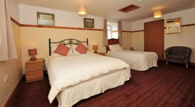 Трёхместный номер Standard Chevin End Guest House