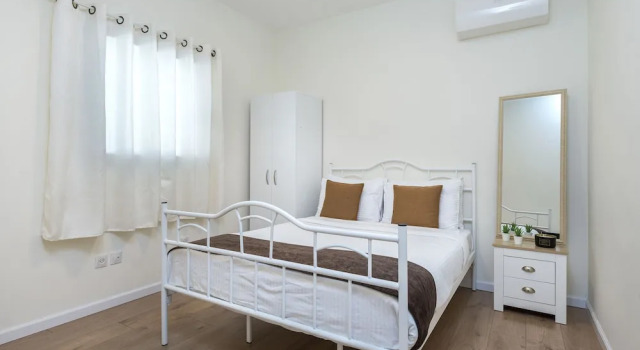 Melony Apartment